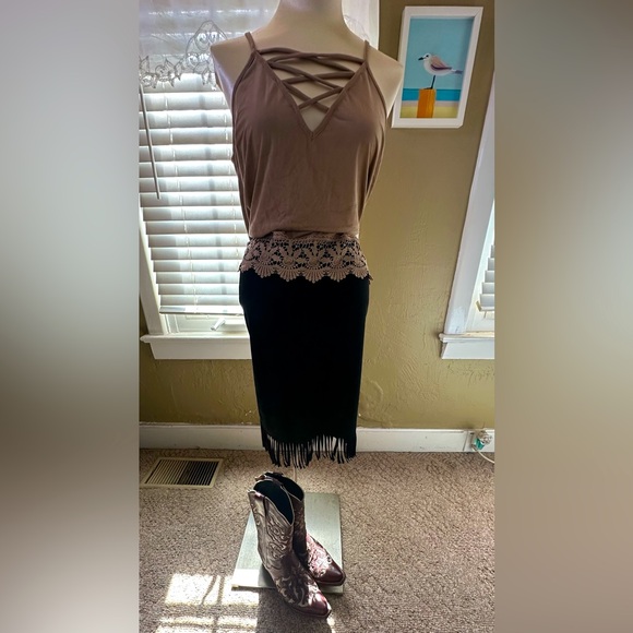 BEBE Moda Fringed Skirt - Picture 1 of 1